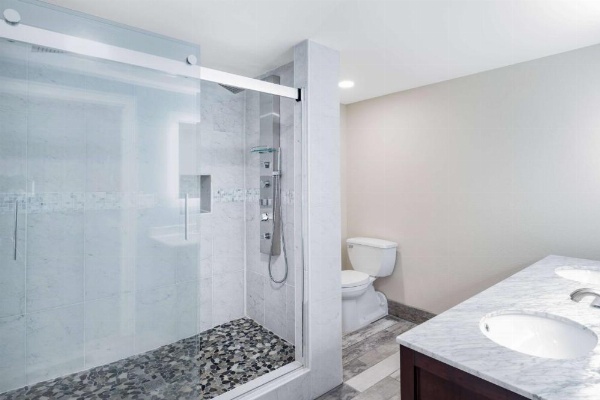 Wyndham Garden Kenosha Harborside image 19