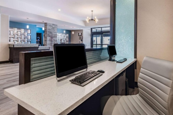 Wyndham Garden Kenosha Harborside image 26